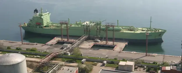 Такие разные жертвы: энергошок в Азии снимают газом, Европу – грабят